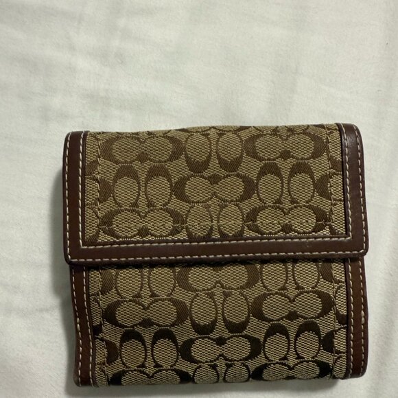 Vintage Coach Wallet - Picture 2 of 5